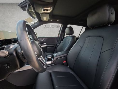 Used 2023 Mercedes-Benz GLB 250 4MATIC image 19