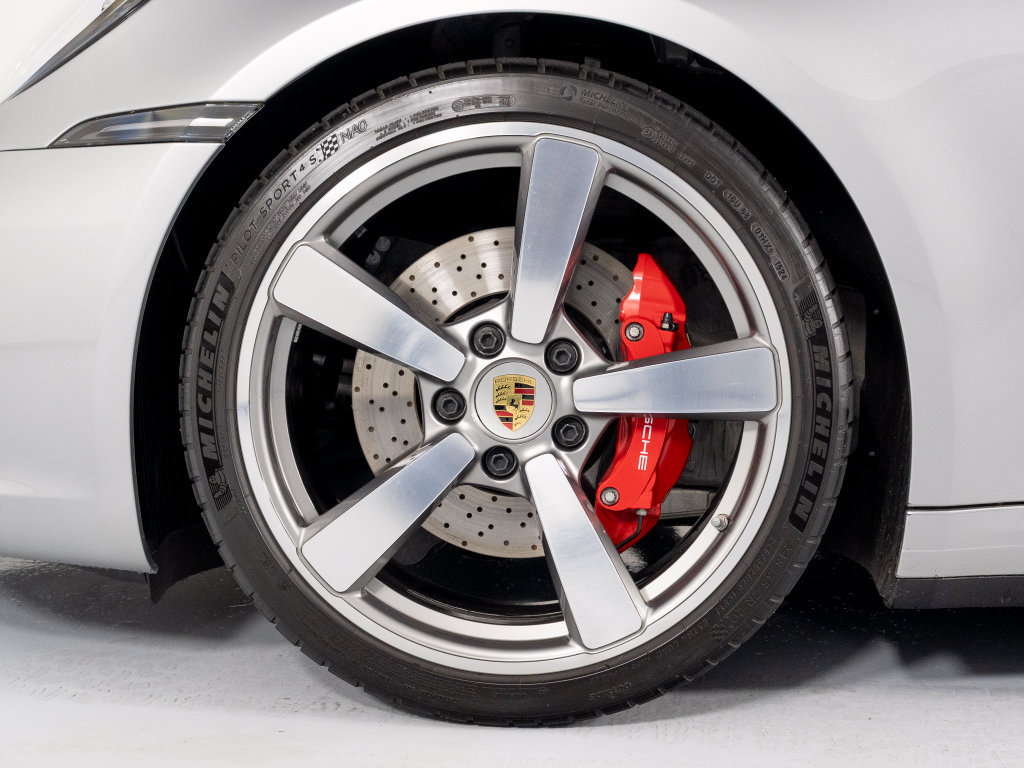 Certified 2024 Porsche 911 GT3 image 15