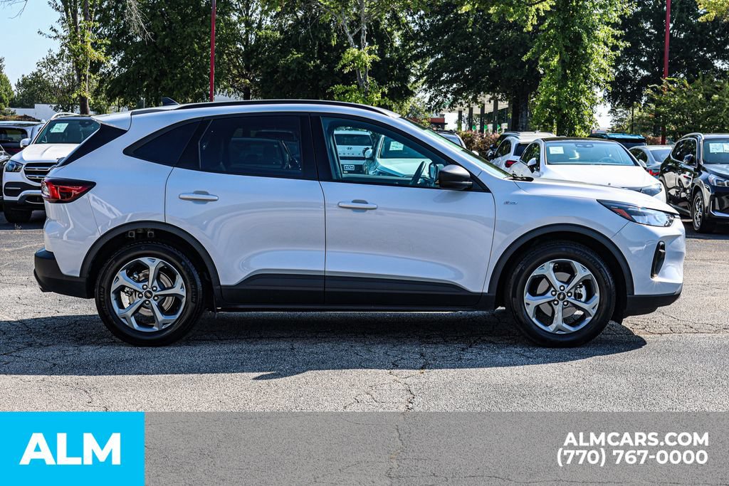Used 2025 Ford Escape ST-Line FWD image 9