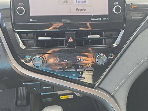 Used 2022 Toyota Camry XSE FWD image 21