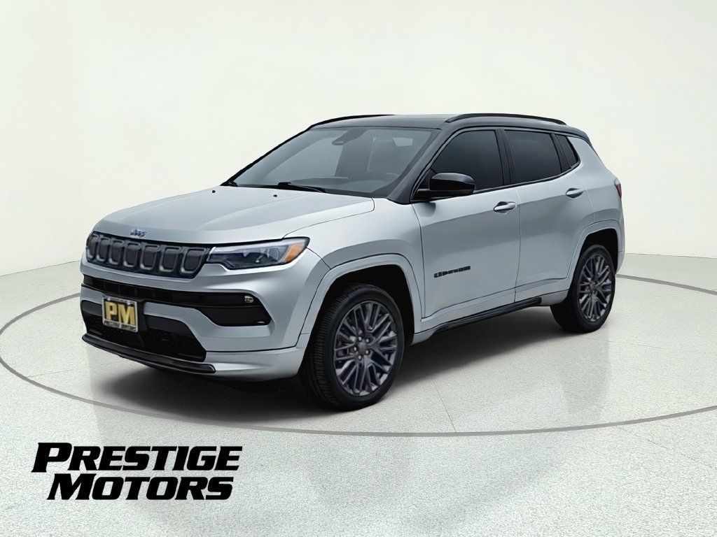 Used 2022 Jeep Compass High Altitude AWD/4WD image 3