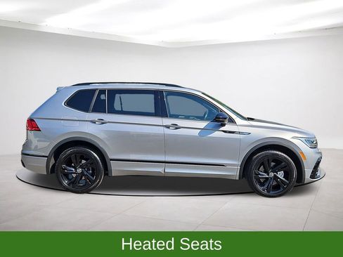 Used 2023 Volkswagen Tiguan SE R-Line FWD image 8