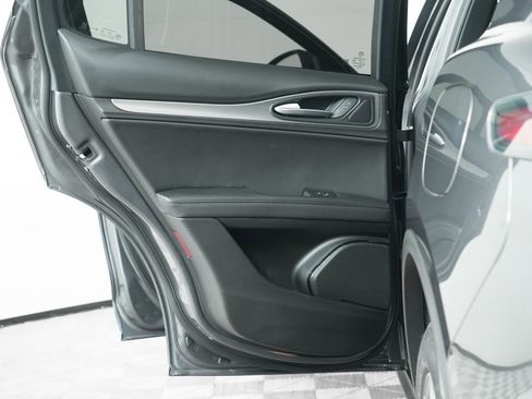 New 2025 Alfa Romeo Stelvio Sprint AWD/4WD image 17