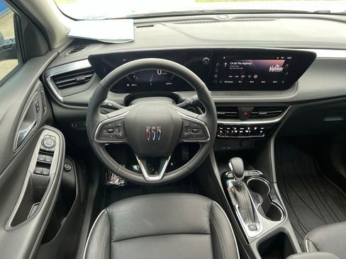 Used 2025 Buick Encore GX Avenir w/ Avenir Convenience Package FWD image 13