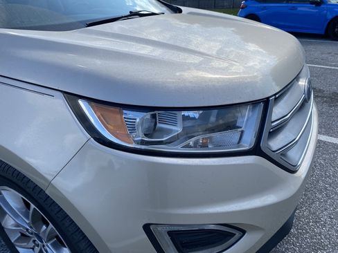 Used 2018 Ford Edge Titanium w/ Ford Safe & Smart Package FWD image 6