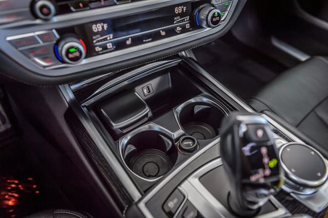 Used 2019 BMW 740i w/ M Sport Package RWD image 32