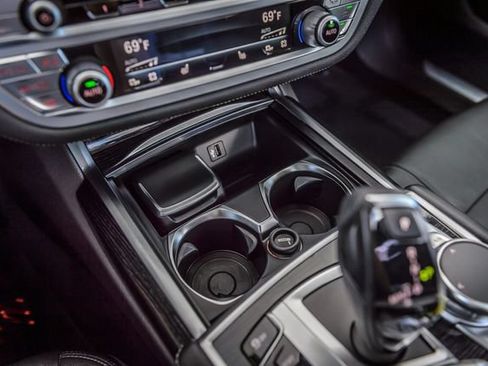 Used 2019 BMW 740i w/ M Sport Package RWD image 32