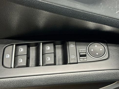 Used 2023 Kia Soul S image 18