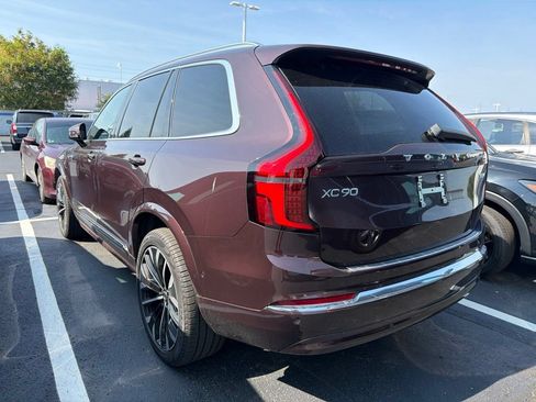 Used 2025 Volvo XC90 T8 Plus w/ Protection Package AWD/4WD image 2
