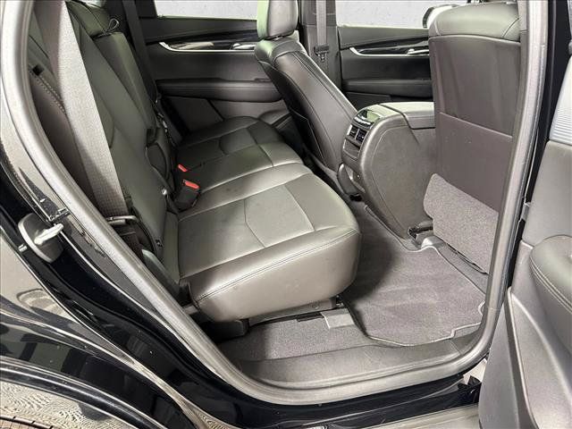 Used 2023 Cadillac XT5 Premium Luxury FWD image 17