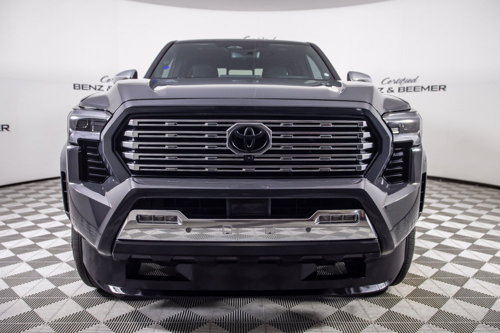 Used 2025 Toyota Tacoma Limited AWD/4WD image 5