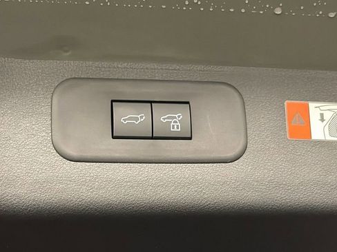 New 2026 Lexus TX 500h AWD image 9