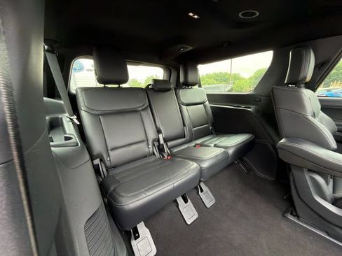 Used 2025 Ford Expedition Max Platinum w/ Stealth Performance Package AWD/4WD image 11