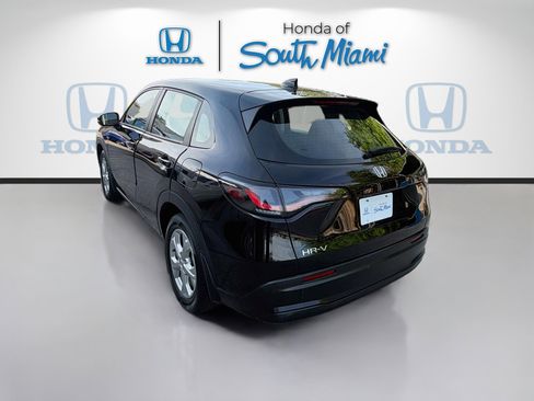 Certified 2023 Honda HR-V LX image 5