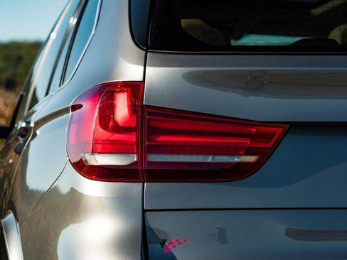 Used 2015 BMW X5 xDrive35d image 28