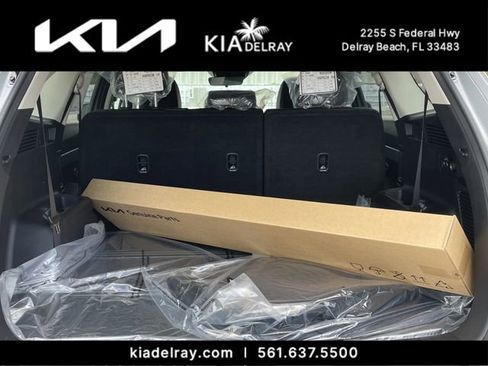 New 2026 Kia Sorento S image 8