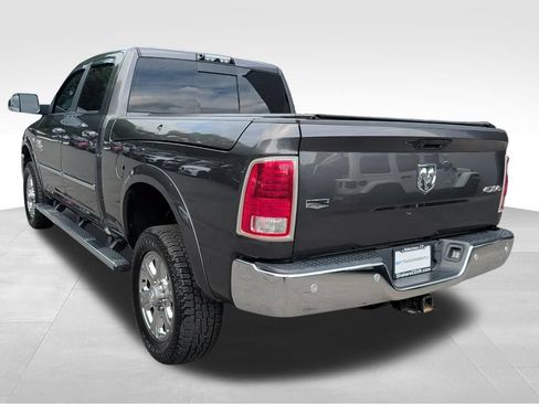 Used 2018 RAM 2500 Laramie w/ Convenience Group AWD/4WD image 3