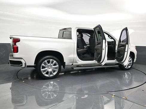 Used 2023 Chevrolet Silverado 1500 High Country w/ High Country Premium Package image 34