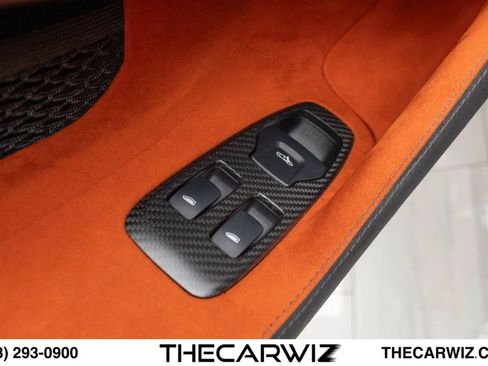 Used 2020 McLaren 600LT Spider RWD image 38