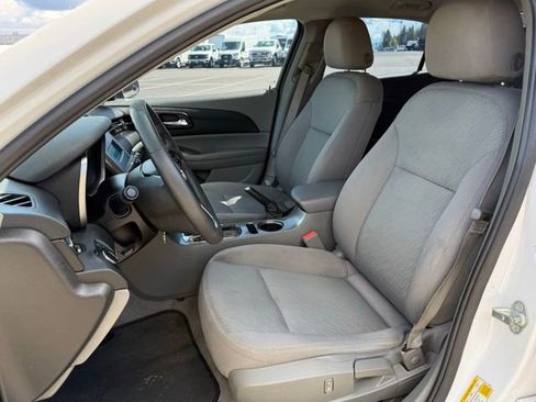 Used 2015 Chevrolet Malibu LS FWD image 2