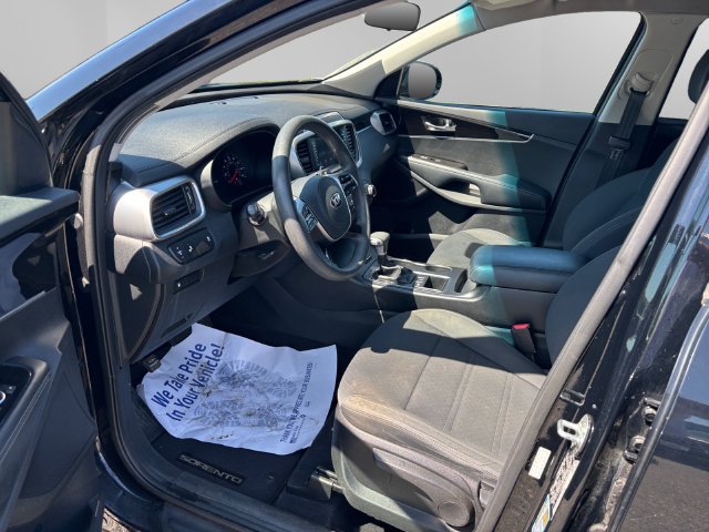 Used 2020 Kia Sorento LX AWD/4WD image 9
