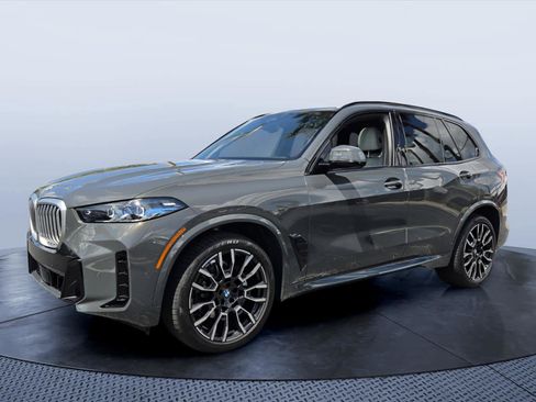 Certified 2026 BMW X5 xDrive40i w/ M Sport Package AWD/4WD image 2