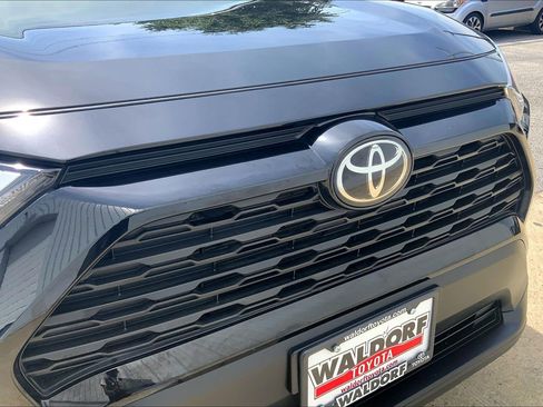 Used 2025 Toyota RAV4 XLE Premium w/ Weather Package AWD/4WD image 34