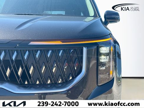 New 2026 Kia Carnival EX image 9