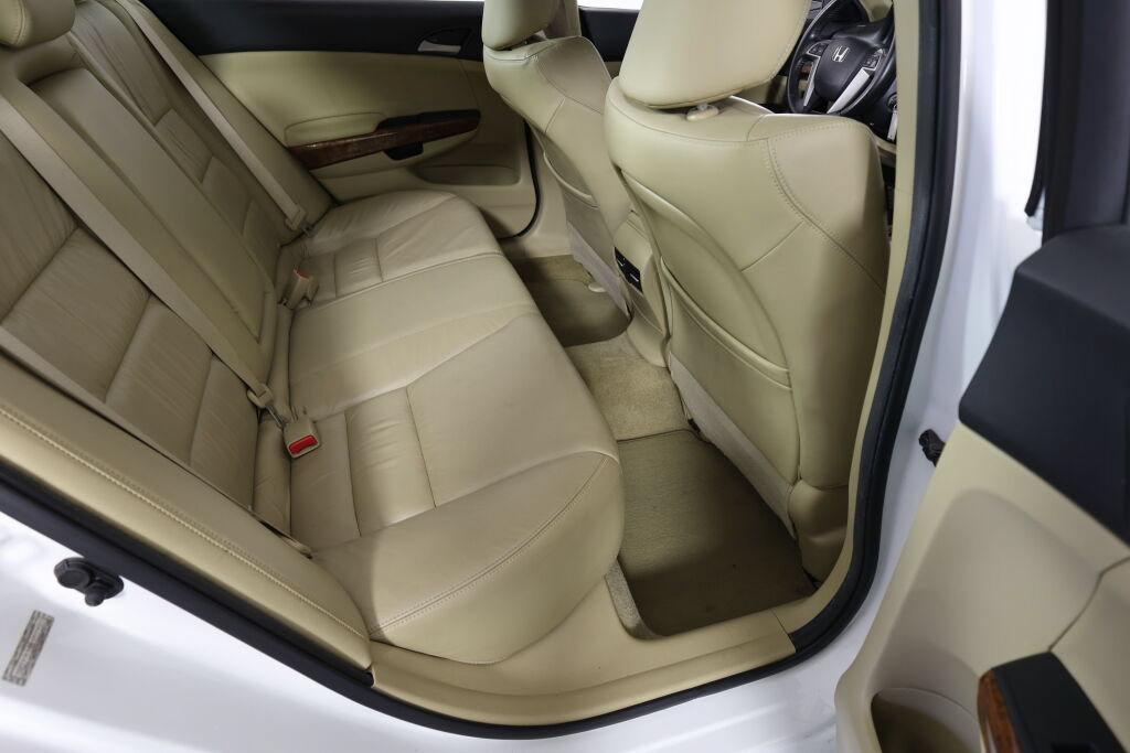 Used 2011 Honda Accord EX-L image 22