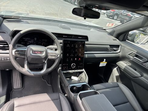 New 2027 GMC Terrain Elevation w/ Elevation Premium Package AWD/4WD image 14