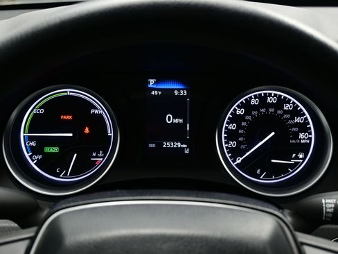 Used 2023 Toyota Camry LE image 24