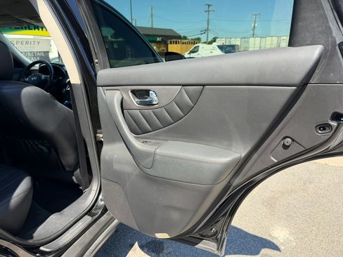Used 2017 INFINITI QX70 AWD image 10