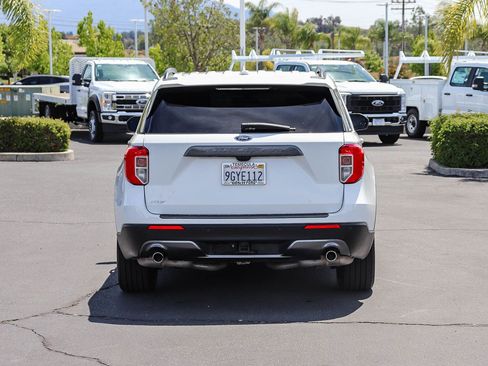 Certified 2023 Ford Explorer XLT w/ Equipment Group 202A image 5