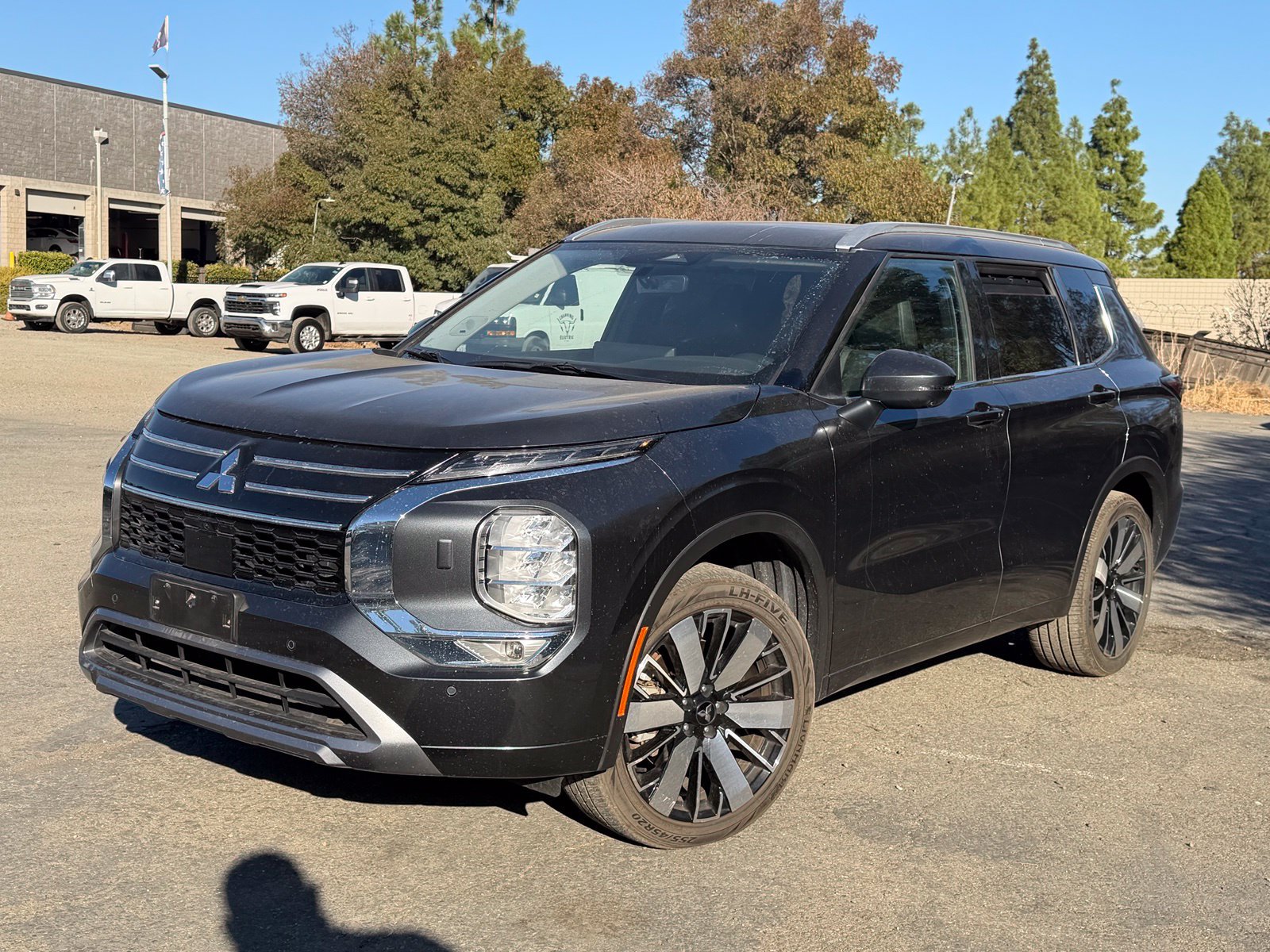 Used 2025 Mitsubishi Outlander SEL AWD/4WD image 1