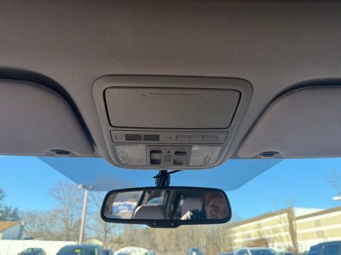 Used 2013 Honda Odyssey Touring Elite image 22