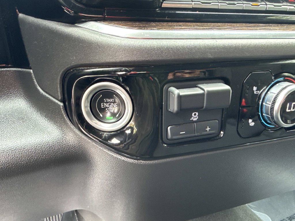 Used 2023 GMC Sierra 1500 SLE w/ Preferred Package AWD/4WD image 34