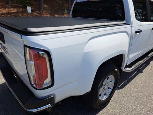 Used 2016 GMC Canyon 2WD Crew Cab w/ Convenience Package image 18