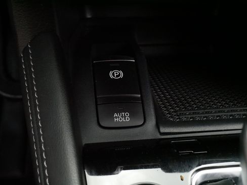 Used 2023 Nissan Kicks SV FWD image 29