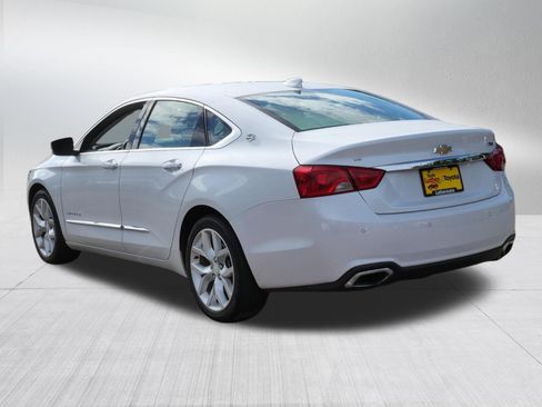 Used 2018 Chevrolet Impala Premier FWD image 5