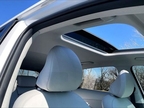 Used 2024 Hyundai Kona Limited image 22