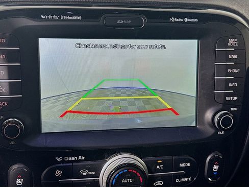 Used 2015 Kia Soul ! w/ Sun & Sound Package image 13