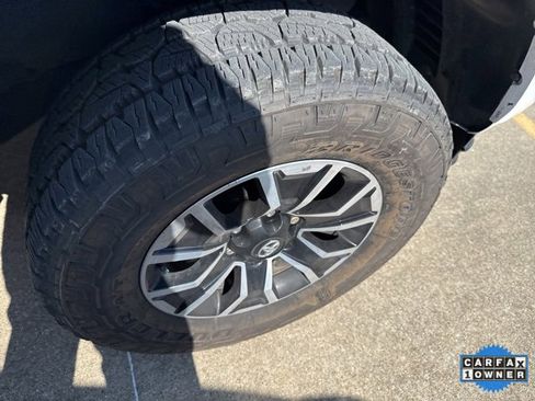 Used 2023 Toyota Tacoma TRD Sport image 12