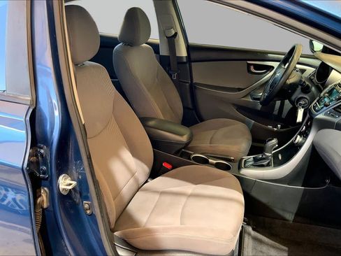 Used 2014 Hyundai Elantra SE FWD image 8
