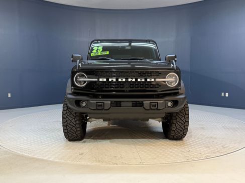 Used 2025 Ford Bronco Badlands image 6