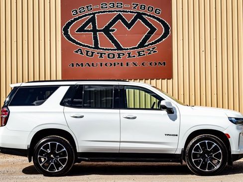 Used 2022 Chevrolet Tahoe RST w/ Luxury Package image 2