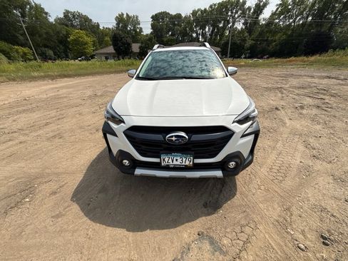 Used 2024 Subaru Outback Touring w/ Popular Package #2 AWD/4WD image 2