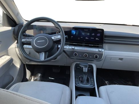 Used 2024 Hyundai Kona SE AWD/4WD image 14
