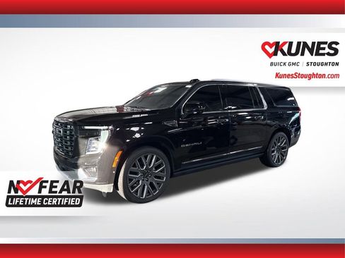 Used 2025 GMC Yukon XL Denali Ultimate AWD/4WD image 8