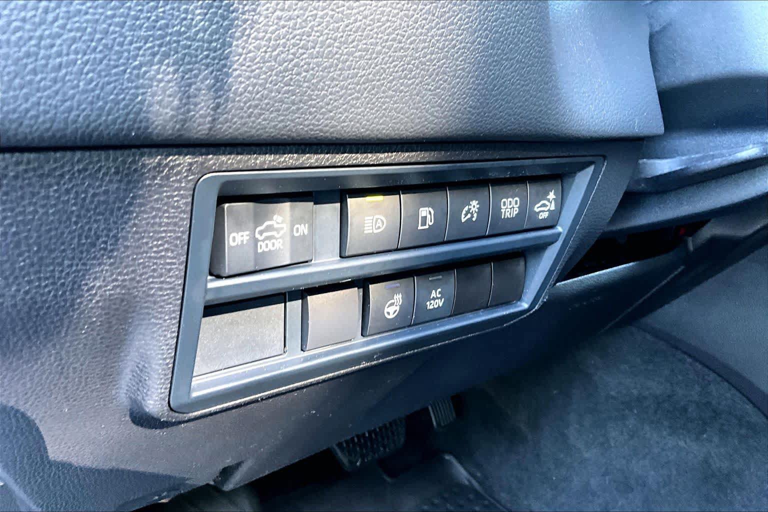 Used 2024 Toyota Tundra Limited AWD/4WD image 63