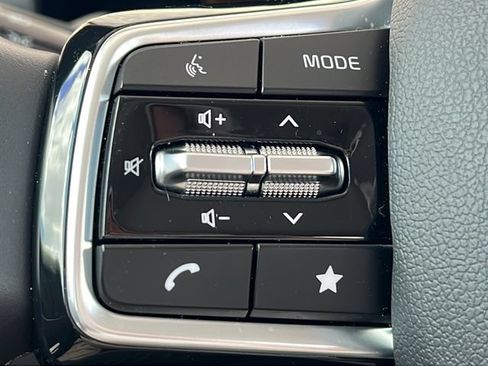 Used 2025 Kia Sorento S w/ Panoramic Sunroof Package FWD image 25